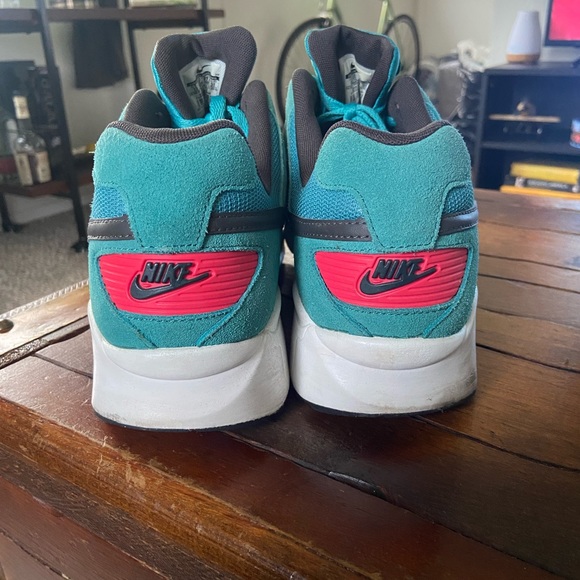 Nike Airmax International ST - Picture 2 of 8